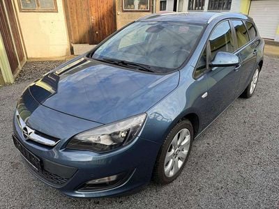 Gebraucht Opel Astra Style 120 PS (88 kW) 2015 Azur blau (m2) Kombi
