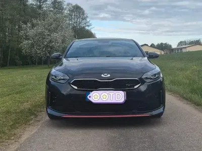 Używany Kia ProCeed GT 204 KM (150 kW) 2019 Czarny Kombi