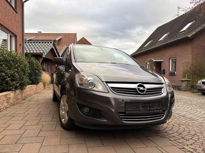 Gebraucht Opel Zafira Innovation 140 PS (102 kW) 2010 Grau Van / Kleinbus