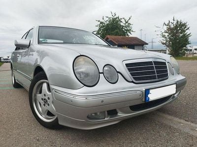 Mercedes E200