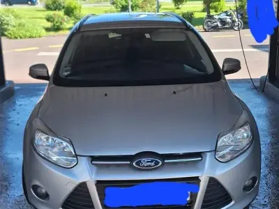 Gebraucht Ford Focus 115 PS (84 kW) 2011 Silber Kombi