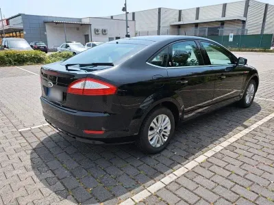 Gebraucht Ford Mondeo 130 PS (95 kW) 2007 Schwarz Limousine