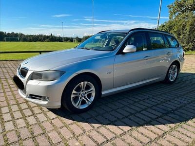 Gebraucht BMW 320 163 PS (119 kW) 2012 Silber Kombi