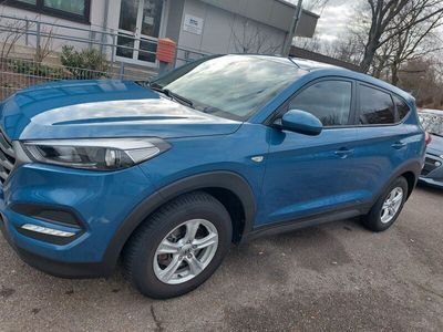 gebraucht Hyundai Tucson 1.7 CRDi 2WD 6MT Advantage Advantage