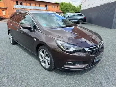 Gebraucht Opel Astra Innovation 200 PS (147 kW) 2016 Braun Kombi
