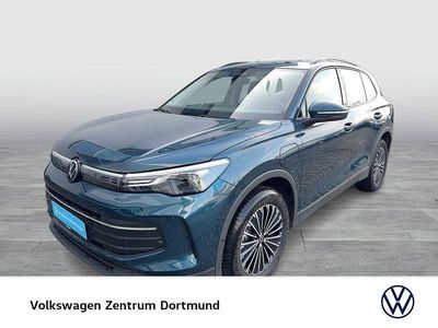 Gebraucht VW Tiguan Life 204 PS (150 kW) 2025 Blau SUV