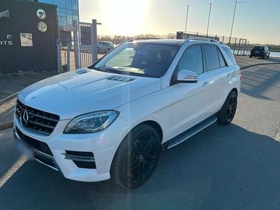 Gebraucht Mercedes ML350 AMG 258 PS (189 kW) 2013 Weiß SUV