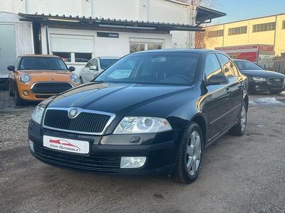 Schwarz Gebraucht 2008 Skoda Octavia Elegance Limousine | 2.890 € (Etwas zu teuer)