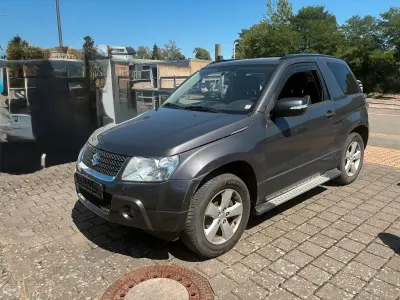 Gebraucht Suzuki Grand Vitara 166 PS (122 kW) 2010 Grau SUV