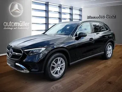 Gebraucht Mercedes GLC200 204 PS (150 kW) 2024 Schwarz SUV