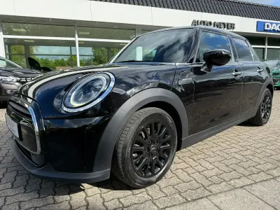 Gebraucht Mini ONE Classic 102 PS (75 kW) 2022 Schwarz Kleinwagen