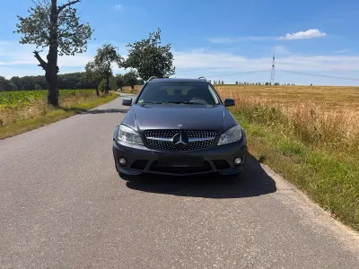 Gebraucht Mercedes C320 224 PS (164 kW) 2009 Grau Kombi