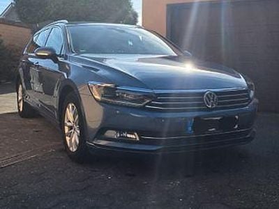Second-hand VW Passat Comfortline 150 CP (110 kW) 2016 Albastru Break