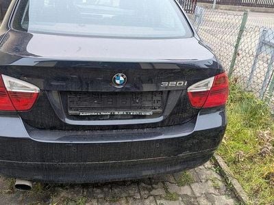 Blau Gebraucht 2006 BMW 320 Limousine | 4.300 € (Fairer Preis)
