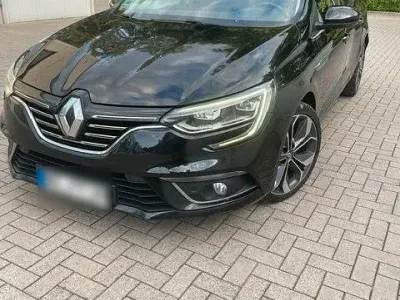 Gebraucht Renault Mégane III Bose Edition 130 PS (95 kW) 2016 Schwarz Limousine
