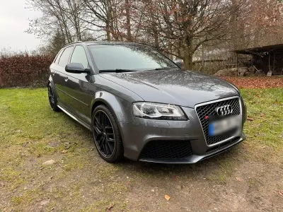 Gebraucht Audi RS3 Sport 400 PS (294 kW) 2011 Grau Limousine