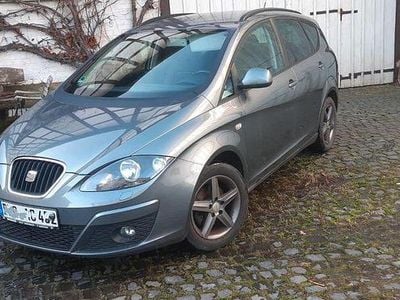 Gebraucht Seat Altea XL Style 125 PS (91 kW) 2014 Grau Van / Kleinbus