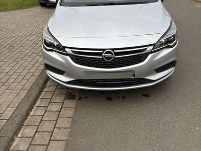 Second-hand Opel Astra Edition 105 CP (77 kW) 2017 Gri Berlinǎ