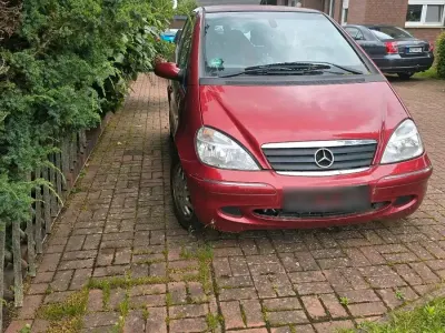 Gebraucht Mercedes A170 75 PS (55 kW) 2002 Rot Limousine