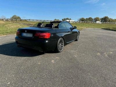 Gebraucht BMW 330 Cabriolet M Sport 245 PS (180 kW) 2010 Schwarz Cabrio