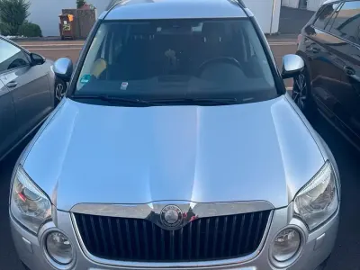 Gebraucht Skoda Yeti 143 PS (105 kW) 2010 Silber SUV