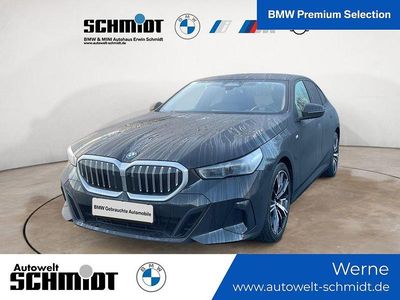 Gebraucht BMW 550e M Sport 489 PS (359 kW) 2024 Schwarz Limousine