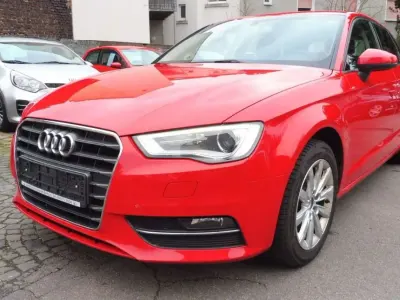 Second-hand Audi A3 Sportback Attraction 110 CP (80 kW) 2015 Roșu Hatchback