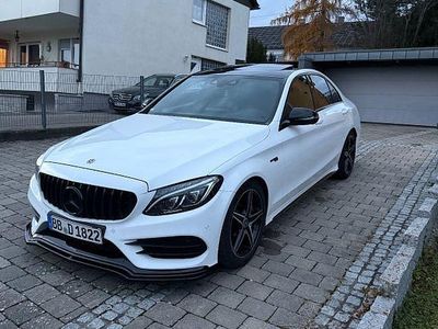 Weiß Gebraucht 2017 Mercedes C400 AMG line Limousine | 28.850 € (Teuer)