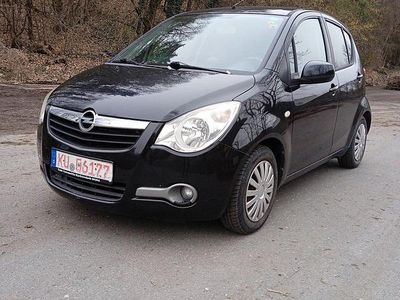 Gebraucht Opel Agila 65 PS (47 kW) 2008 Schwarz Kleinwagen