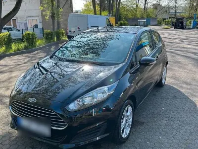 Gebraucht Ford Fiesta Celebration 80 PS (58 kW) 2013 Schwarz Kleinwagen