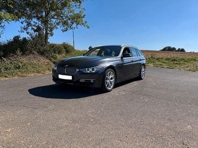 Gebraucht BMW 330 Luxury Line 258 PS (189 kW) 2013 Grau Kombi