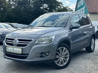 Gebraucht VW Tiguan Team 150 PS (110 kW) 2010 Mountaingrey SUV