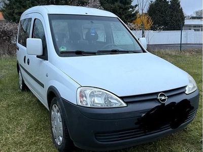 Gebraucht Opel Combo Eco 95 PS (69 kW) 2010 Weiß Van / Kleinbus