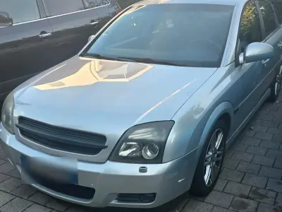 Gebraucht Opel Vectra 211 PS (155 kW) 2003 Silber Limousine