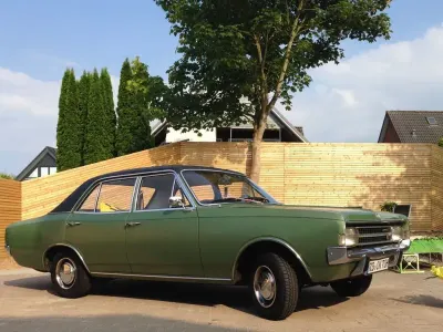 Gebraucht Opel Rekord 90 PS (66 kW) 1971 Grün Limousine
