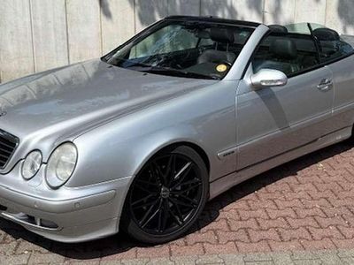Usata Mercedes CLK320 Elegance 218 CV (160 kW) 2000 Argento Cabrio