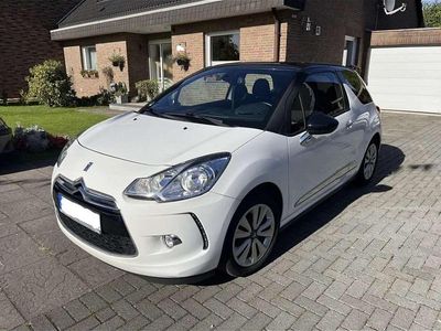 Gebraucht Citroën DS3 Chic 95 PS (69 kW) 2012 Weiß Limousine