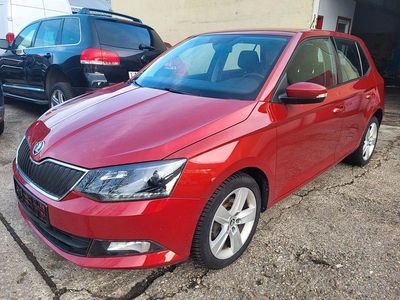 Gebraucht Skoda Fabia Style 110 PS (80 kW) 2016 Rot Limousine