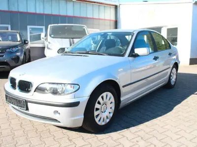 Usata BMW 316 116 CV (85 kW) 2002 Argento Berlina