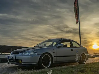 Gebraucht Honda Civic 106 PS (77 kW) 1998 Silber Coupé