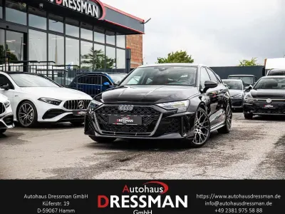 Gebraucht Audi RS3 Ambiente 400 PS (294 kW) 2024 Mythosschwarz metallic Limousine