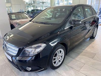 Gebraucht Mercedes B180 109 PS (80 kW) 2014 Schwarz Van / Kleinbus