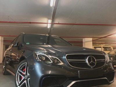 gebraucht Mercedes E63S AMG W212T AMG4Matic * Drivers Package *
