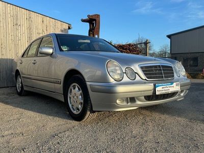 Mercedes E200