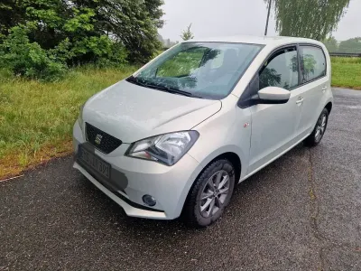 Używany Seat Mii I-Tech 60 KM (44 kW) 2015 Srebrny Hatchback