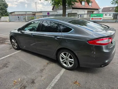 Gebraucht Ford Mondeo Titanium 203 PS (149 kW) 2017 Grau Limousine