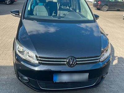 Gebraucht VW Touran Style 105 PS (77 kW) 2012 Schwarz Van / Kleinbus