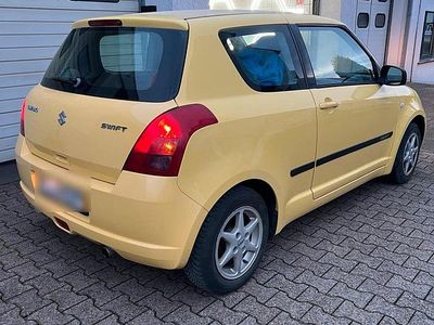 Gelb Gebraucht 2005 Suzuki Swift Coupé | 1.399 €