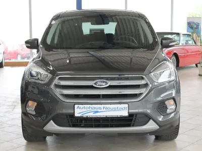 Gebraucht Ford Kuga Business Edition 120 PS (88 kW) 2019 Grau SUV