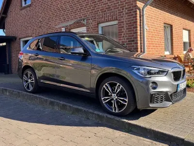 Gebraucht BMW X1 M Sport 140 PS (102 kW) 2018 Grau SUV